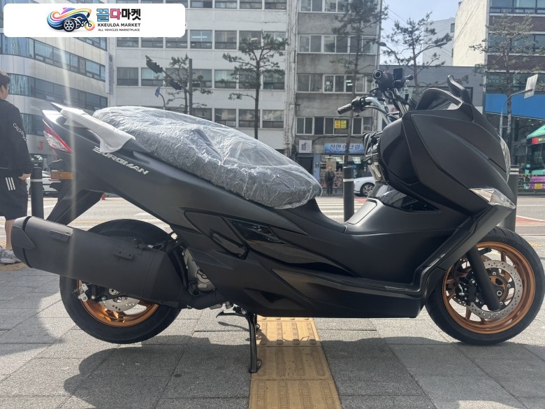 스즈끼 버그만 400 ABS 2026년식 [스즈키]2026 버그만 400 신차 다량 입고되었습니다