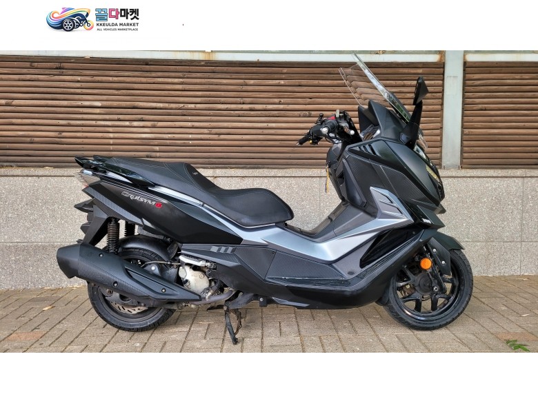 SYM 크루심 300 ABS 2023년식 sym 크루심@300 판매합니다.