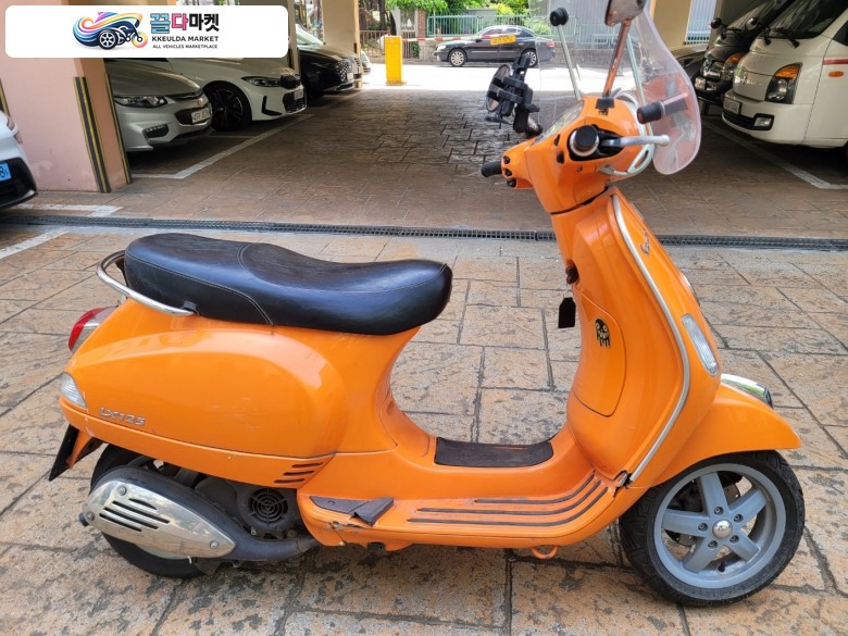 베스파 LX 125 2011년식 베스파 125CC 클래식 스쿠터 판매합니다