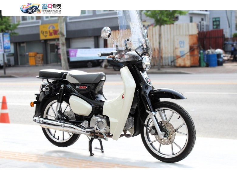혼다 슈퍼 커브 C 125 ABS 2020년식 중고오토바이매입 전문 / 혼다 C125 ABS 1인신조 2천키로 무사고 판매 / 대차 환영 / 무이자 카드 할부