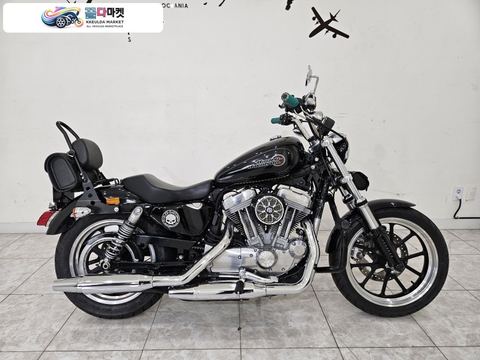 할리데이비슨 883 슈퍼로우 2020년식 20년 관리상태 너무좋은 883 슈퍼로우 판매합니다.
