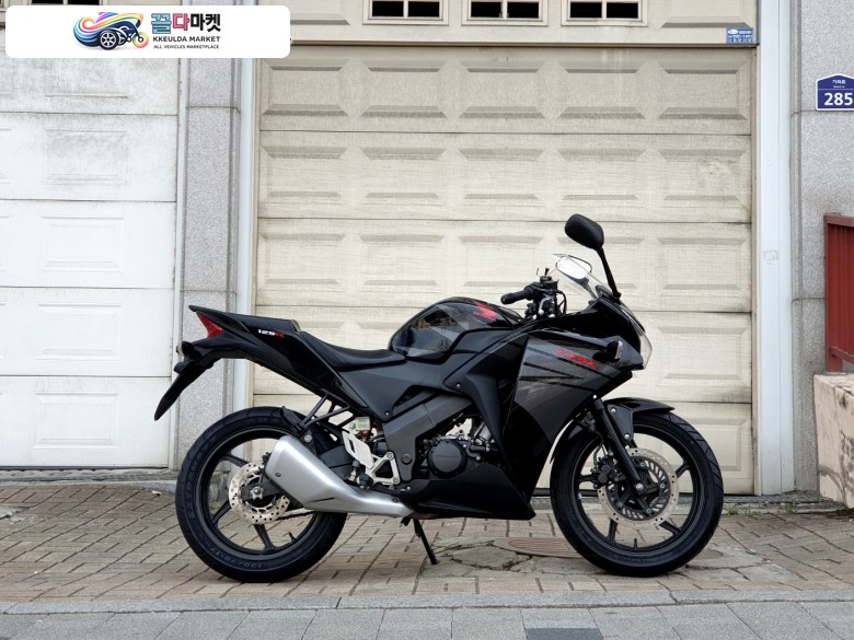 혼다 CBR 125 R 2016년식 몽키바이크 - 16년식 혼다 CBR125R (S+급!2인신조!무사고!1만5천실키로수!점검완료!) 오토바이매입!대차가능!전국바이크매입!