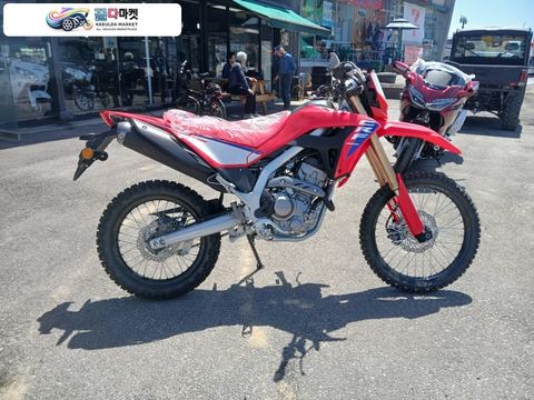 혼다 CRF 300 L 2025년식 안녕하세요 여기 빛나는 2025년 혼다 CRF300 신차 팔아봅니다~~