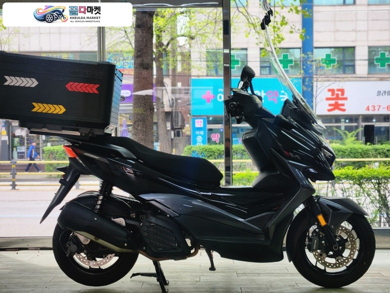 존테스 125 M 2025년식 2025년 존테스125M 8000KM 완전무사고 옵션많은차량 판매합니다.