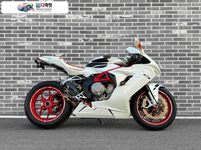 MV-아구스타 F3 675 2015년식 15년식 f3 675판매합니다.