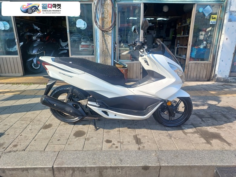 혼다 PCX 125 FI 2016년식 혼다pcx125cc굿팝니다