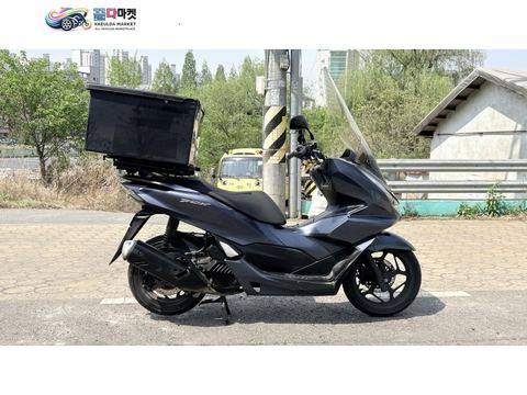 혼다 PCX 125 FI 2022년식 상태굿 배달세팅완료 모델입니다. 전국배송,카드할부,전기종대차가능