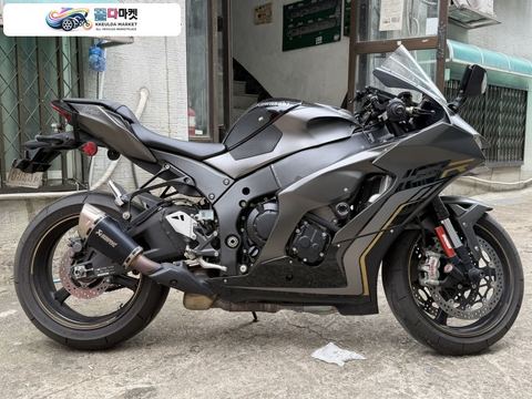 가와사키 닌자 10 R ABS 2023년식 2023년식 1인소유 ZX-10R 아크라포빅 풀배기 4,891km 짧은 키로수 무사고