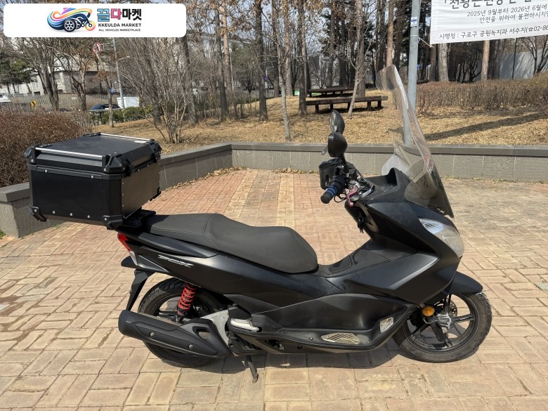 혼다 PCX 125 FI 2016년식 혼다 pcx125 16년형 가성비최고 짧은키로수 멧블랙컬러 생활풀옵션