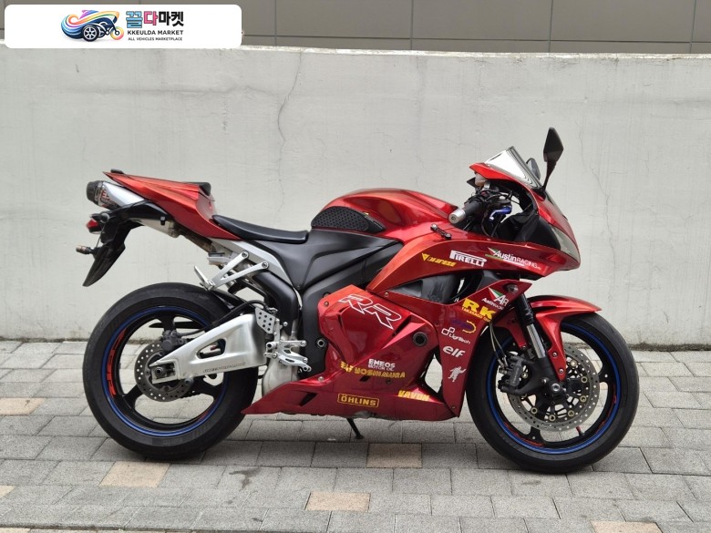 혼다 CBR 600 RR 2011년식 2011 CBR600RR 와인컬러 판매합니다.