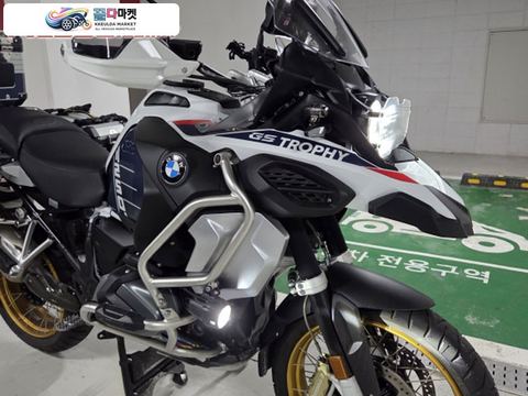BMW R 1250 GS 어드벤처 2023년식 2023 BMW R1250GSA 트로피 모델 판매합니다.