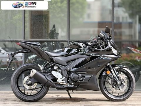 야마하 YZF R3 2023년식 야마하 R3 2023년식 1800km 깔끔한 차량 판매 합니다.