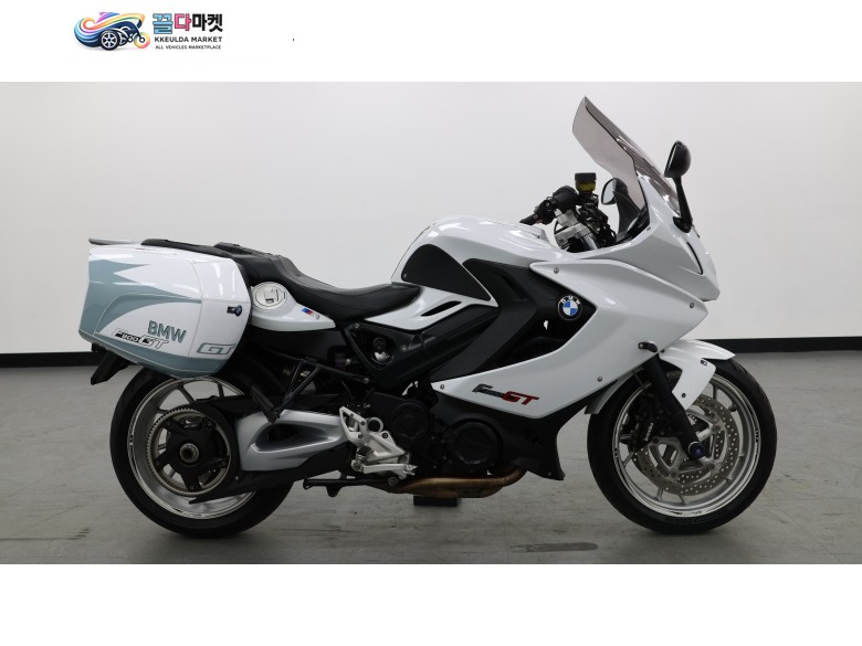 BMW F 800 GT 2014년식 [ 매버릭바이크 ] / 미브 머플러 장착된, 실속형 투어러 BMW F800GT 판매합니다.