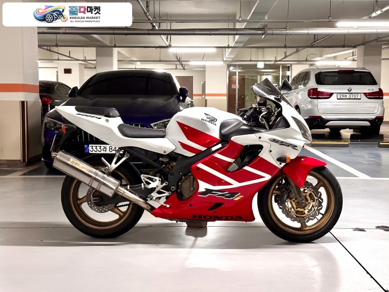 혼다 CBR 600 F 4I 2001년식 cbr600f4i pc35