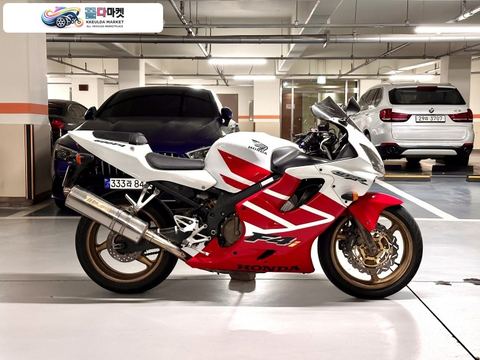 혼다 CBR 600 F 4I 2001년식 cbr600f4i pc35
