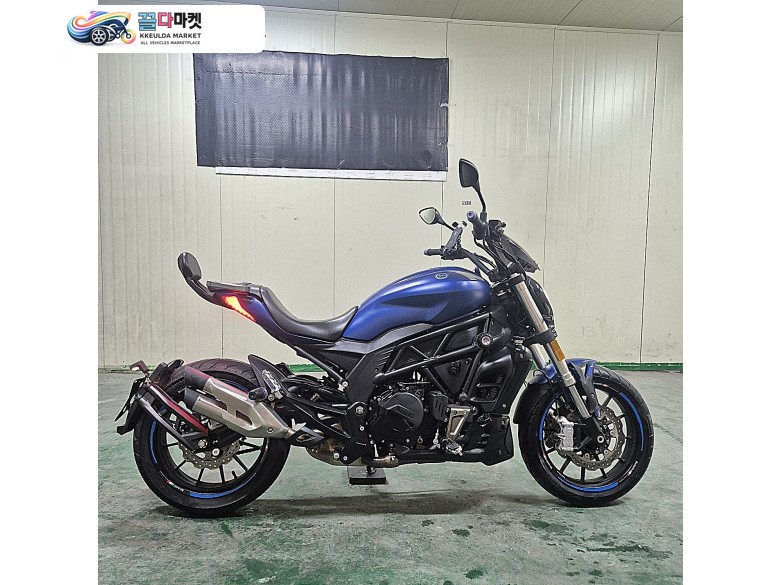 베넬리 502 C 2021년식 베넬리 502c/21년식/9천km/레저용/판매합니다