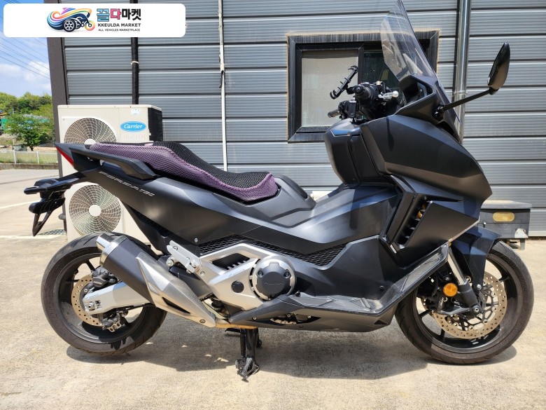 혼다 포르자 750 2023년식 SLBIKE 2023년식 혼다 포르자 750 맷블랙 판매