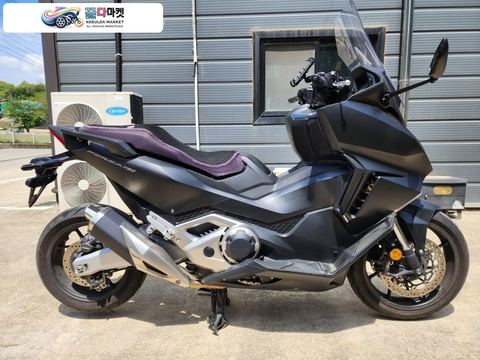 혼다 포르자 750 2023년식 SLBIKE 2023년식 혼다 포르자 750 맷블랙 판매