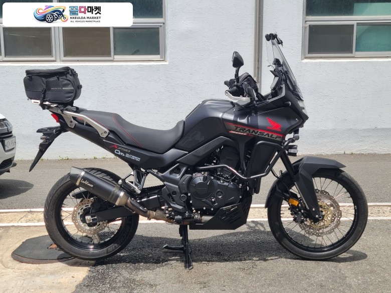 혼다 XL 750 트랜스알프 2023년식 Xl750 트랜스알프 무꿍 보증남음