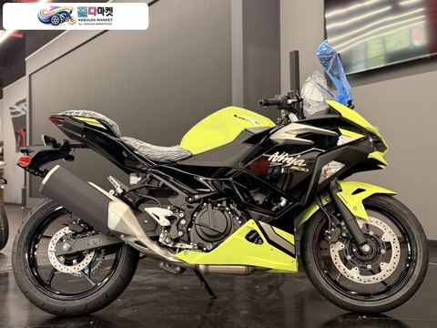 가와사키 닌자 500 R 2026년식 가와사키 닌자500 2026년식 신차차량입니다