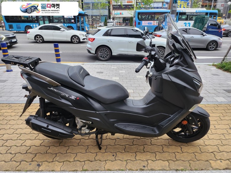 SYM 조이맥스 Z 125 플러스 2024년식 죠이맥스Z+125 짧은 키로수