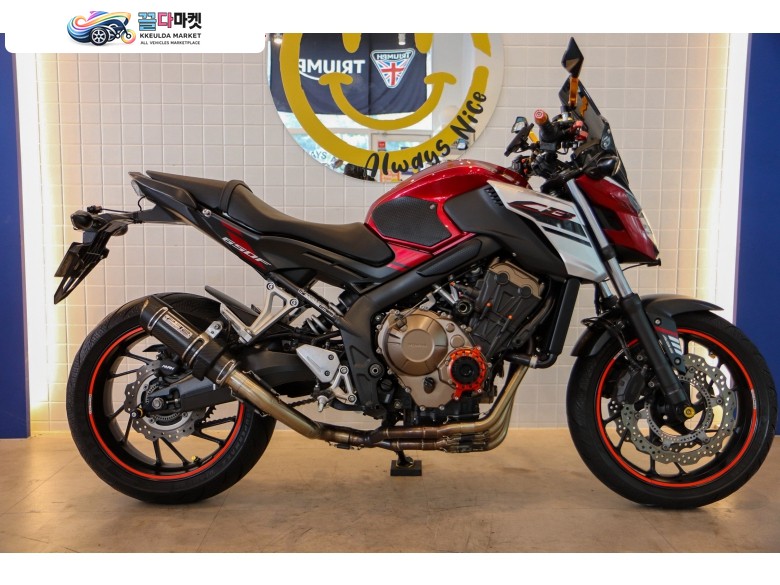 혼다 CB 650 F 2018년식 (당일명의 이전가능) 혼다 CB650F 18년식 풀배기 구변 컨디션 좋고 마일리지 짧은 차량 판매/대차