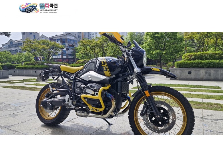 BMW R 나인 T 어반 GS 2021년식 알나인티 어반 지에스 40주년 판매합니다.