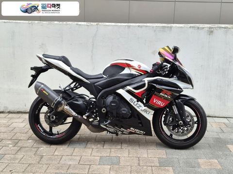 스즈끼 GSX R 1000 2016년식 [사용검사완] 2016 스즈끼 GSX R1000 판매합니다.