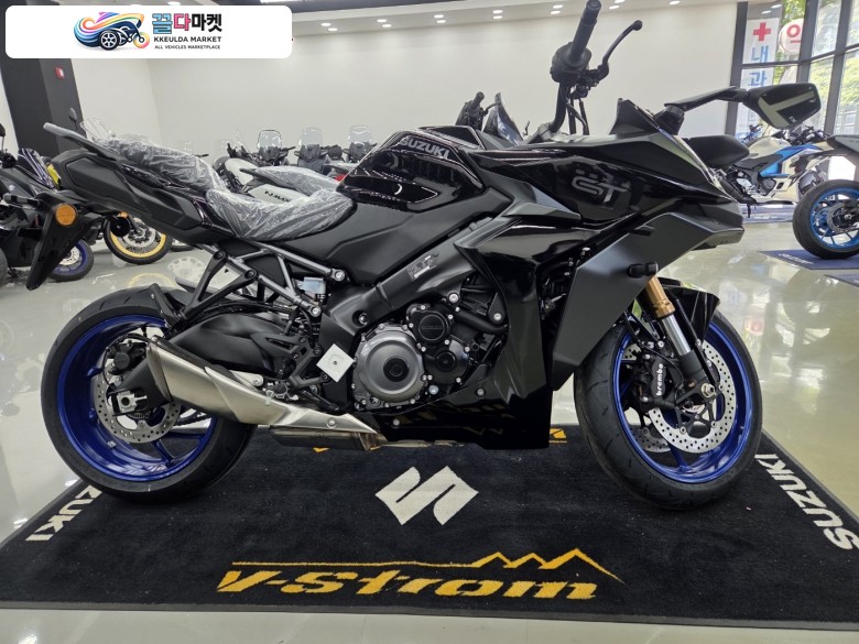 스즈끼 GSX S 1000 GT 2026년식 -진주신평오토바이-  -스즈키 GSX-S1000GT-   -2026년식 신차-