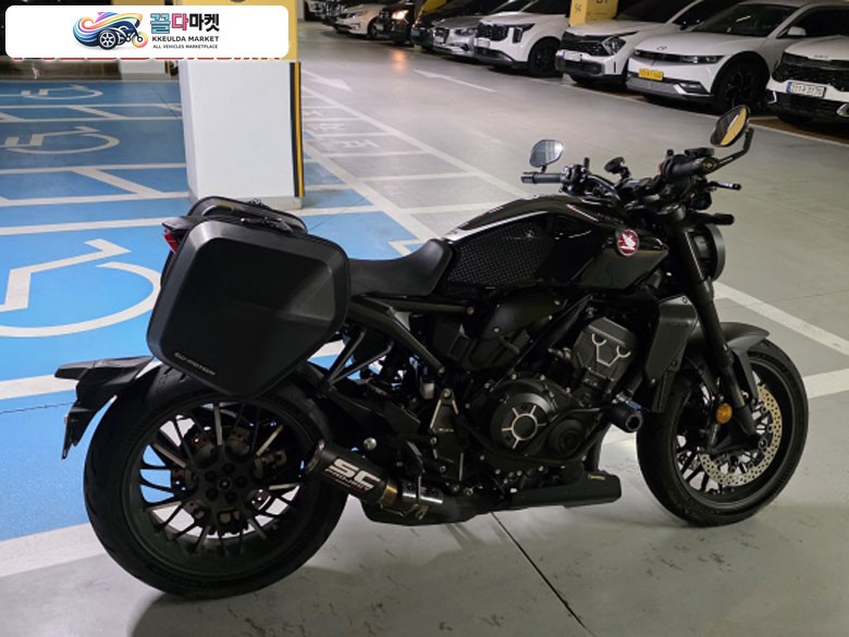 혼다 CB 1000 R 2023년식 혼다 cb1000r 블랙에디션