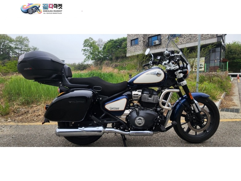 로얄엔필드 슈퍼 메테오 650 2024년식 슈퍼메태오650