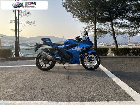 스즈끼 GSX R 125 ABS 2023년식 스즈키 gsx r125 2023년식 RCB백스텝 [개인] (대차0)