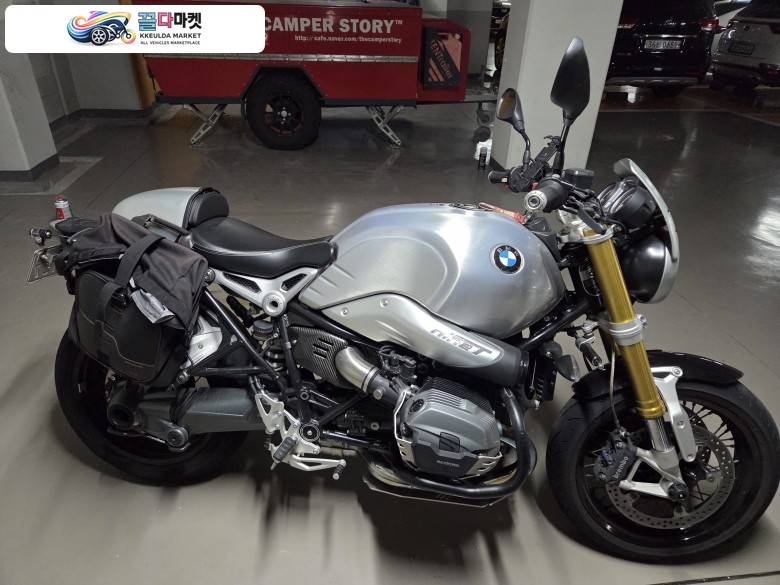 BMW R 나인 T 2016년식 알나인티 팝니다.