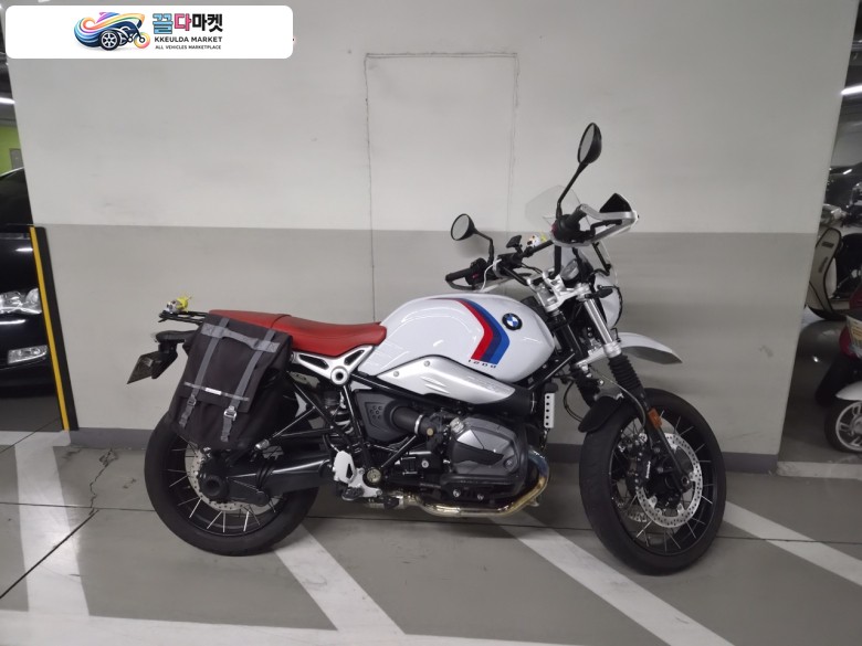 BMW R 나인 T 어반 GS 2022년식 알나인티 어반GS 판매합니다