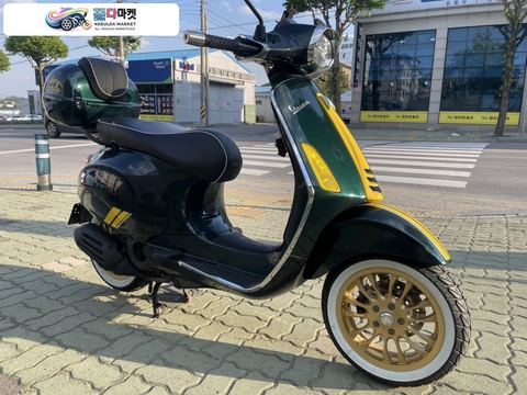 베스파 스프린트 125 레이싱 식스티 2021년식 스프린트 125 60 레이싱 판매합니다