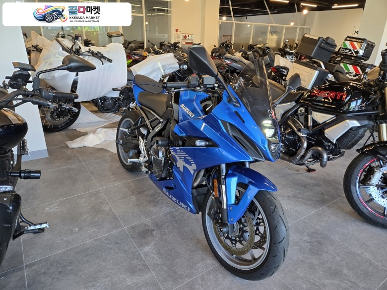 스즈끼 GSX 8 R 2024년식 24년 스즈키 8R 849만원 판매합니다