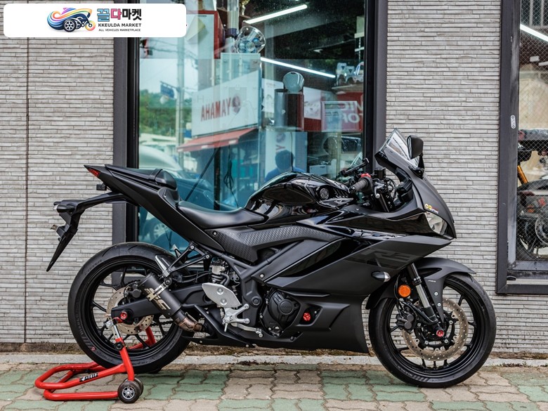 야마하 YZF R3 2020년식 2020 YZF-R3 4628Km 주행 구변 완료 기본 옵션 장착 타이어 신품
