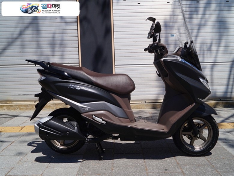 스즈끼 버그만 스트리트 125 EX 2024년식 [복지모터스]  주행거리 4745km  / 옵션 / 대차 카드가능