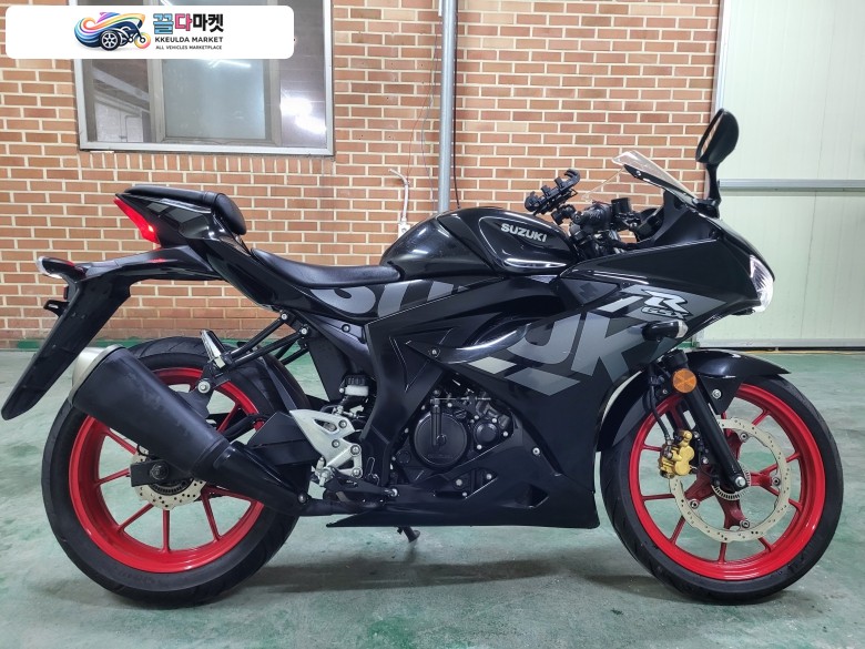 스즈끼 GSX R 125 ABS 2021년식 스즈키 GSX-R125 21년 2.4만km 125cc 메뉴얼 입문용 검빨