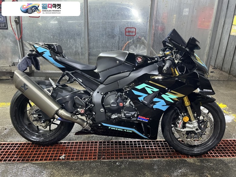 혼다 CBR 1000 RR-R 파이어블레이드 SP 2021년식 2021년식 혼다 CBR1000RR-R SP판매합니다