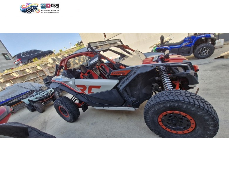 캔암 메버릭 X3 X RC 터보 R 2021년식 21년 메버릭x3 rc 판매합니다.