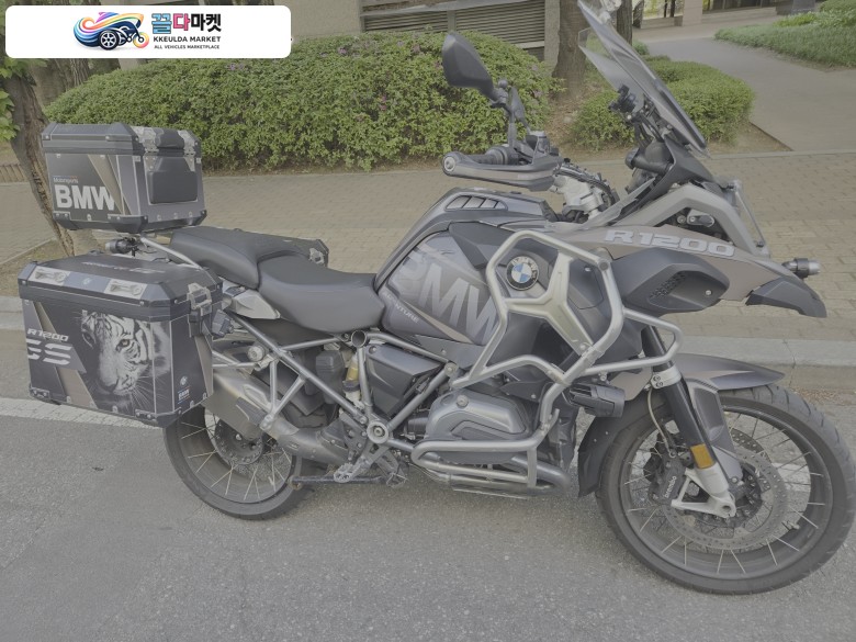 BMW R 1200 GS 어드벤쳐 2017년식 17년 4월 등록 BMW R1200GSA 1인 운행 차량 입니다.