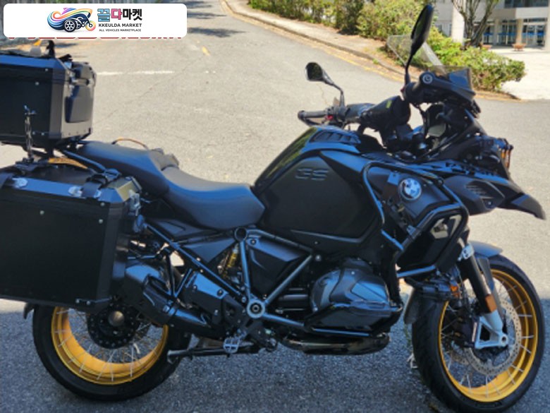 BMW R 1250 GS 어드벤처 2021년식 21년식 BMW R1250GS 어드벤처 트리플블랙 28,000km 컨디션 관리 신차급 모델 판매합니다.