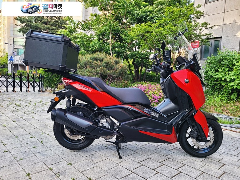 야마하 X 맥스 300 ABS 2025년식 야마하 X 맥스 300 (abs) 저렴하게 판매합니다.(25년/2만km)