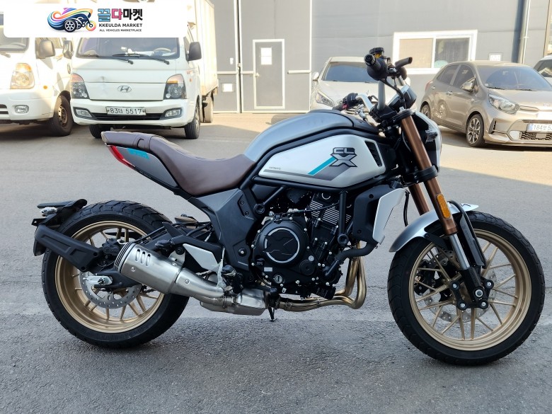700 CLX