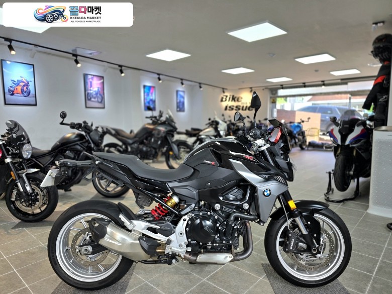 BMW F 900 R 2023년식 [바이크잇슈] 명의이전가능 짧은키로수 매입대차가능