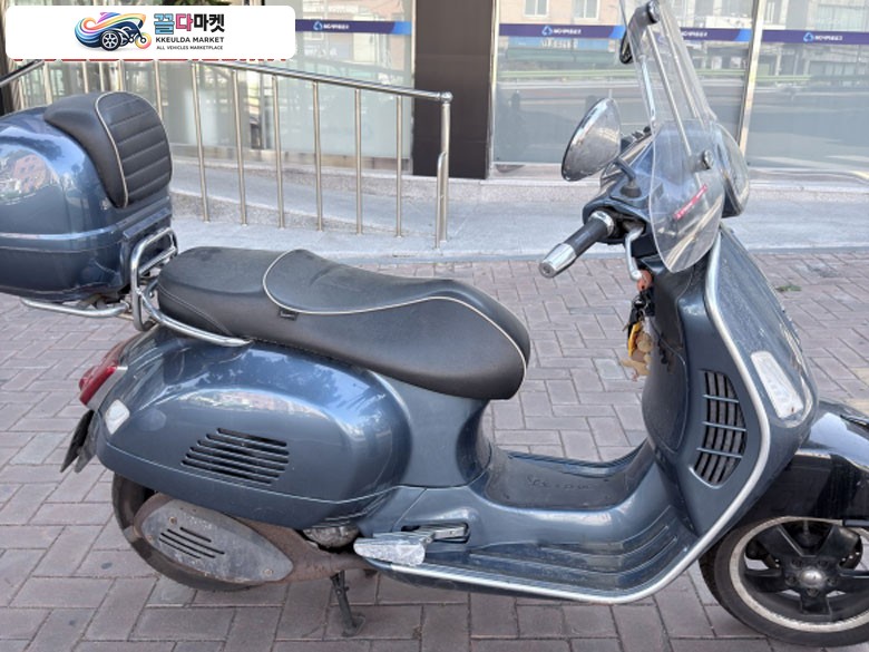 베스파 GTS 300 2016년식 베스파 gts300 2016년식 34,000km