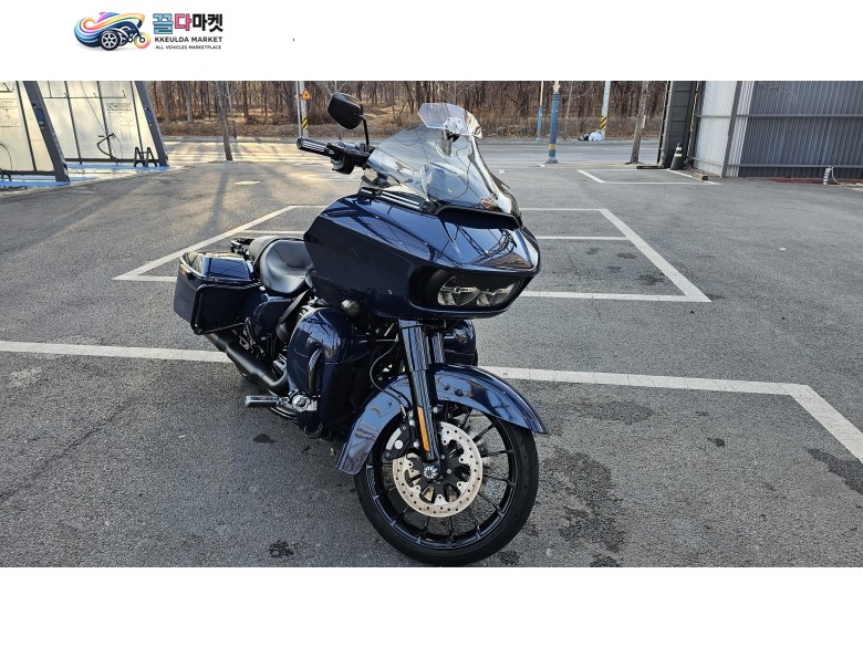 할리데이비슨 로드 글라이드 스페셜 2019년식 로드글리이드스페셜팝니다.