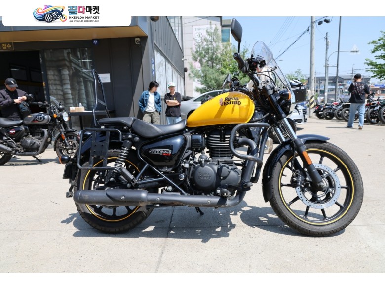 로얄엔필드 메테오 350 2022년식 로얄엔필드 메테오350 노랭이 판매합니다!!