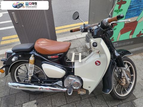 혼다 슈퍼 커브 C 125 2020년식 20년식 슈퍼커브 c125 판매합니다